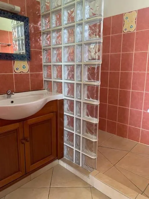 Holiday home Bienvenue Aux Gites Bord De Mer Baie-Mahault
