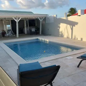 Hébergement de vacances Glaroze, Baie-Mahault